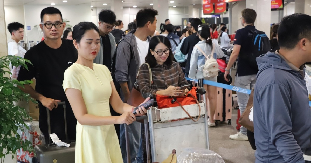 Dịp lễ 2/9, Tân Sơn Nhất ngăn chặn, xử nghiêm hành vi dùng UAV gây nguy hiểm