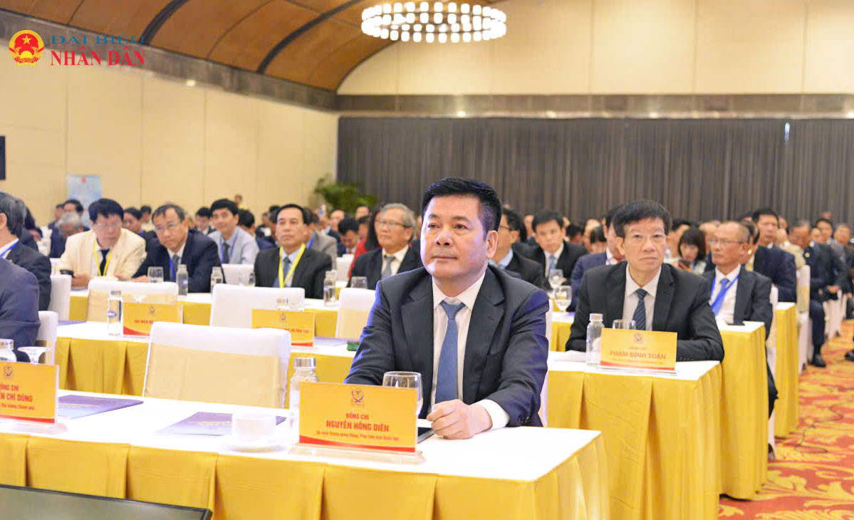 Phó Chủ tịch Quốc hội Nguyễn Hồng Diên tham dự Đại hội
