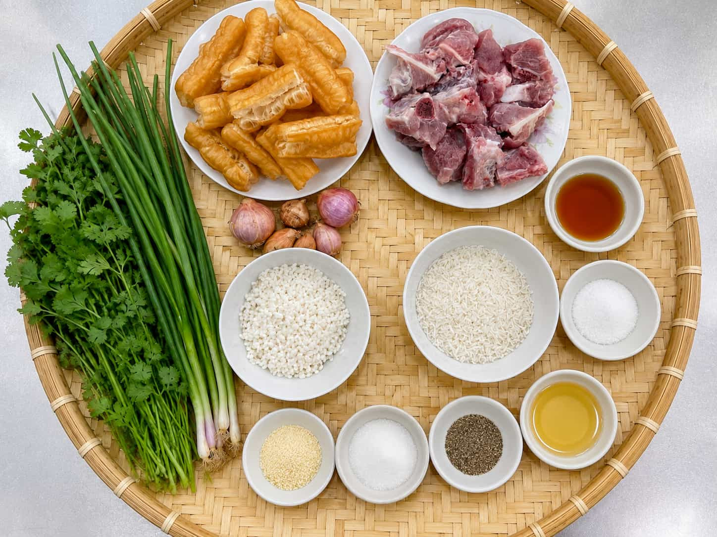 Nguyên liệu chuẩn bị nấu cháo sườn.jpg