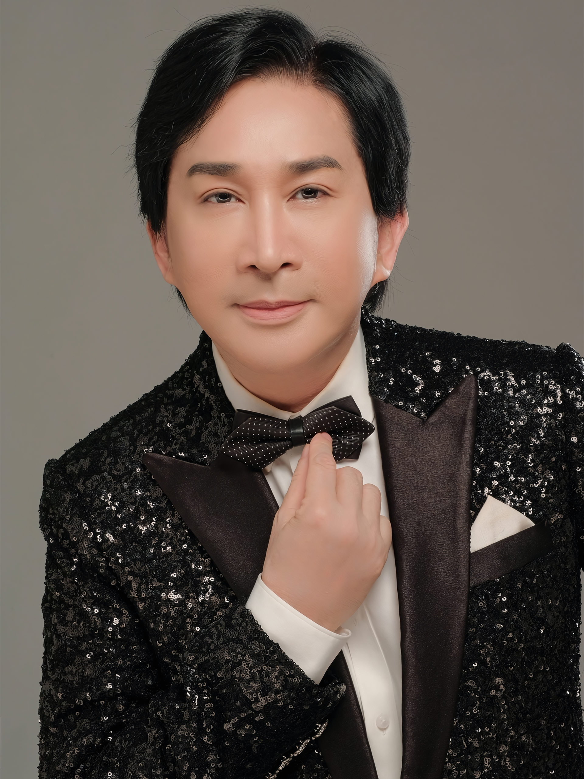 https://static-images.vnncdn.net/vps_images_publish/000001/000003/2026/8/28/nsut-kim-tu-long-3959.png
