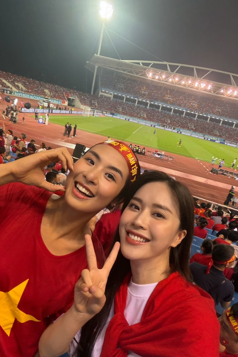 https://static-images.vnncdn.net/vps_images_publish/000001/000003/2026/8/29/mai-phuong-02-1440.jpg