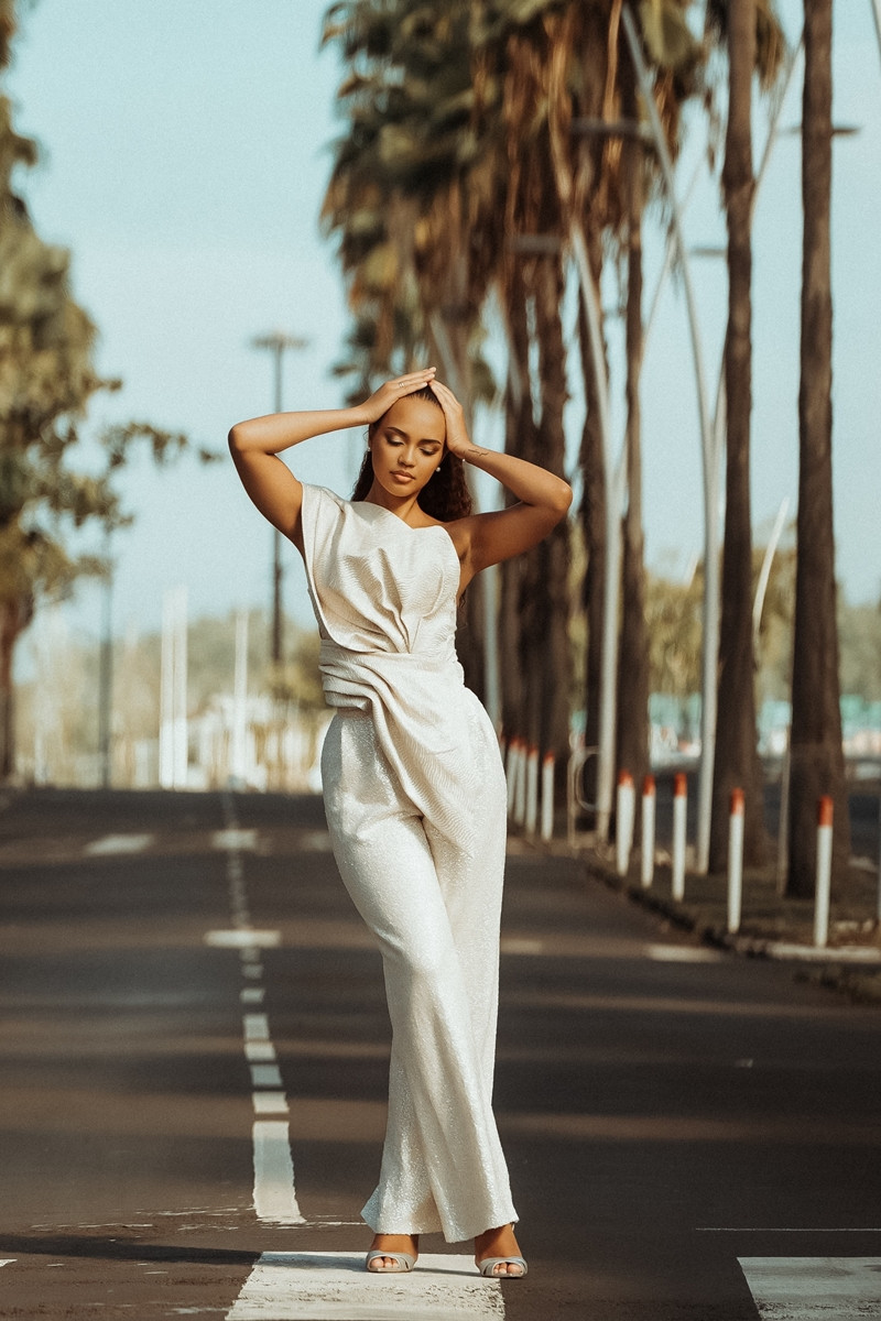 https://static-images.vnncdn.net/vps_images_publish/000001/000003/2026/8/29/miss-world-007-575.jpg