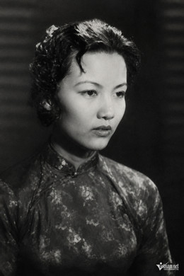 https://static-images.vnncdn.net/vps_images_publish/000001/000003/2026/8/29/w-kieu-chinh-2003-1421.jpg