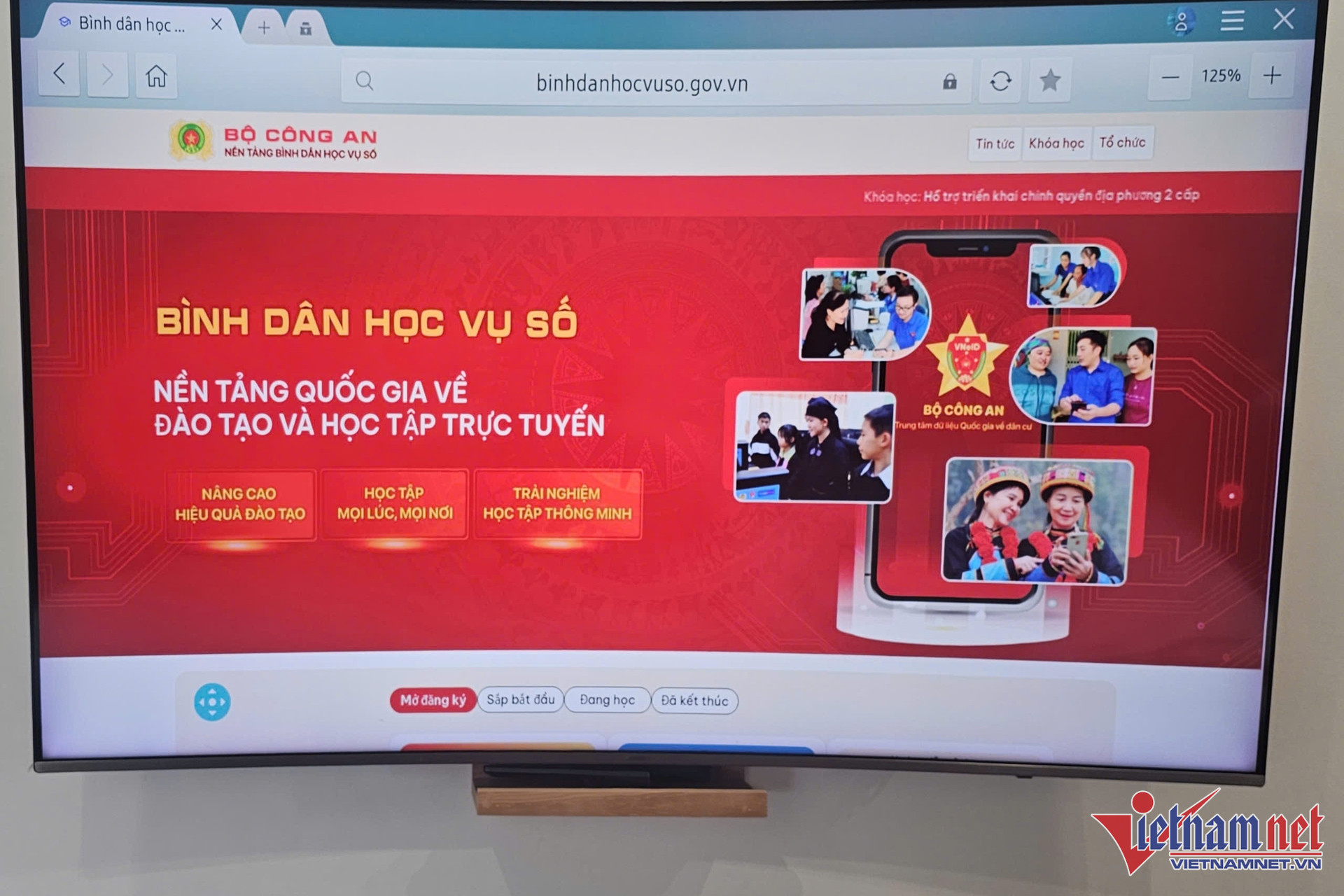 W-nen tang hoc truc tuyen mo dai tra.jpg
