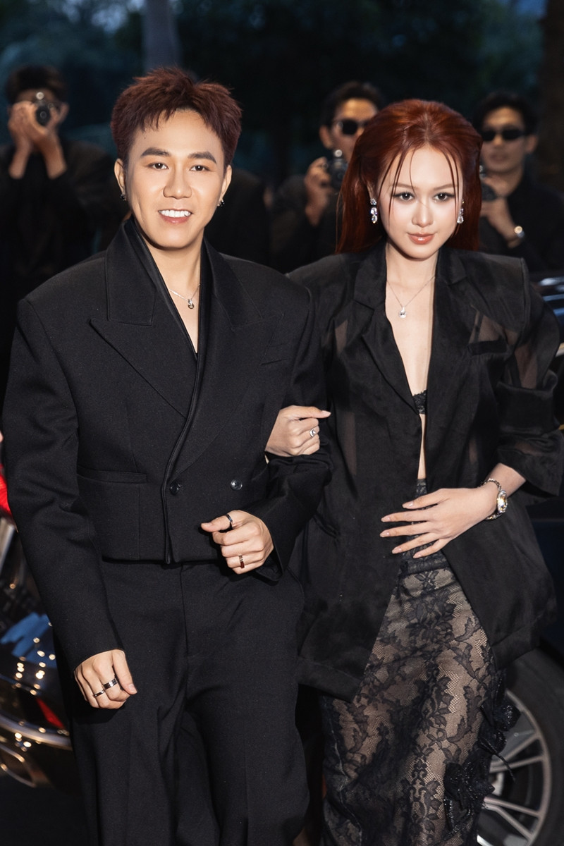 https://static-images.vnncdn.net/vps_images_publish/000001/000003/2026/8/3/chung-thanh-phong-002-1047.jpg