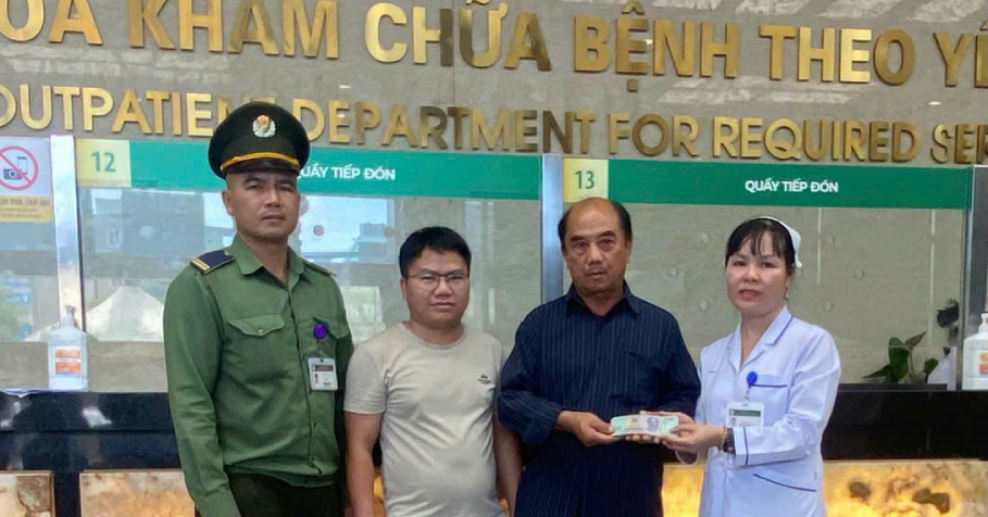 Đi khám bệnh, người phụ nữ nhặt được xấp tiền 39,5 triệu đồng tìm người trả lại