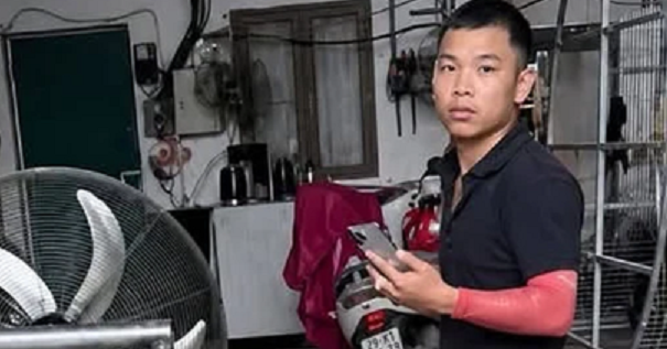 &amp;apos;Khánh Sky&amp;apos; bị bắt sau vụ livestream tại xưởng &amp;apos;Vua Quạt&amp;apos;