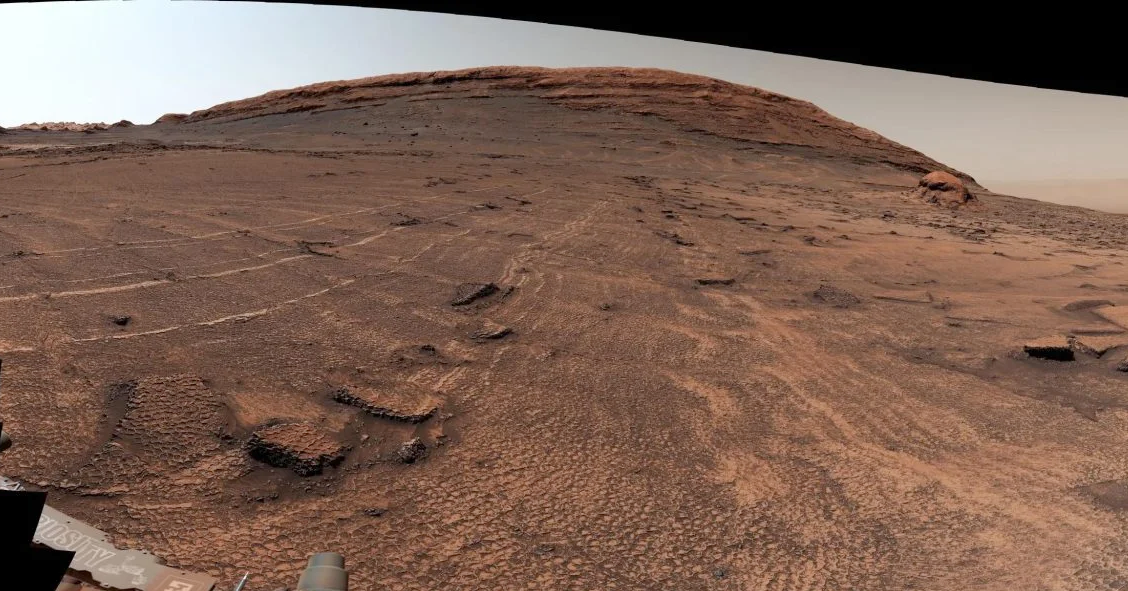 NASA phát hiện ‘biển đa giác’ bí ẩn trên sao Hoả