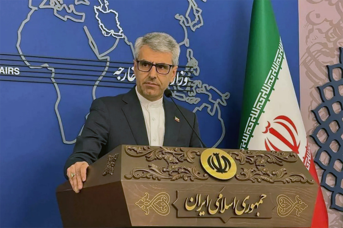 phat ngon vien Iran Bo Ngoai giao Iran.jpg