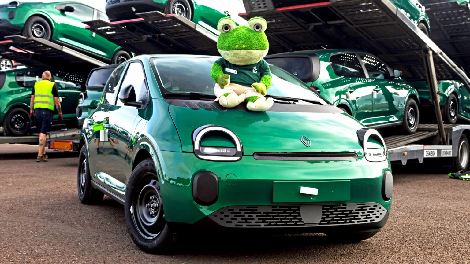 Renault Twingo E Tech UK Shipment 2 copy copy 1536x864.webp
