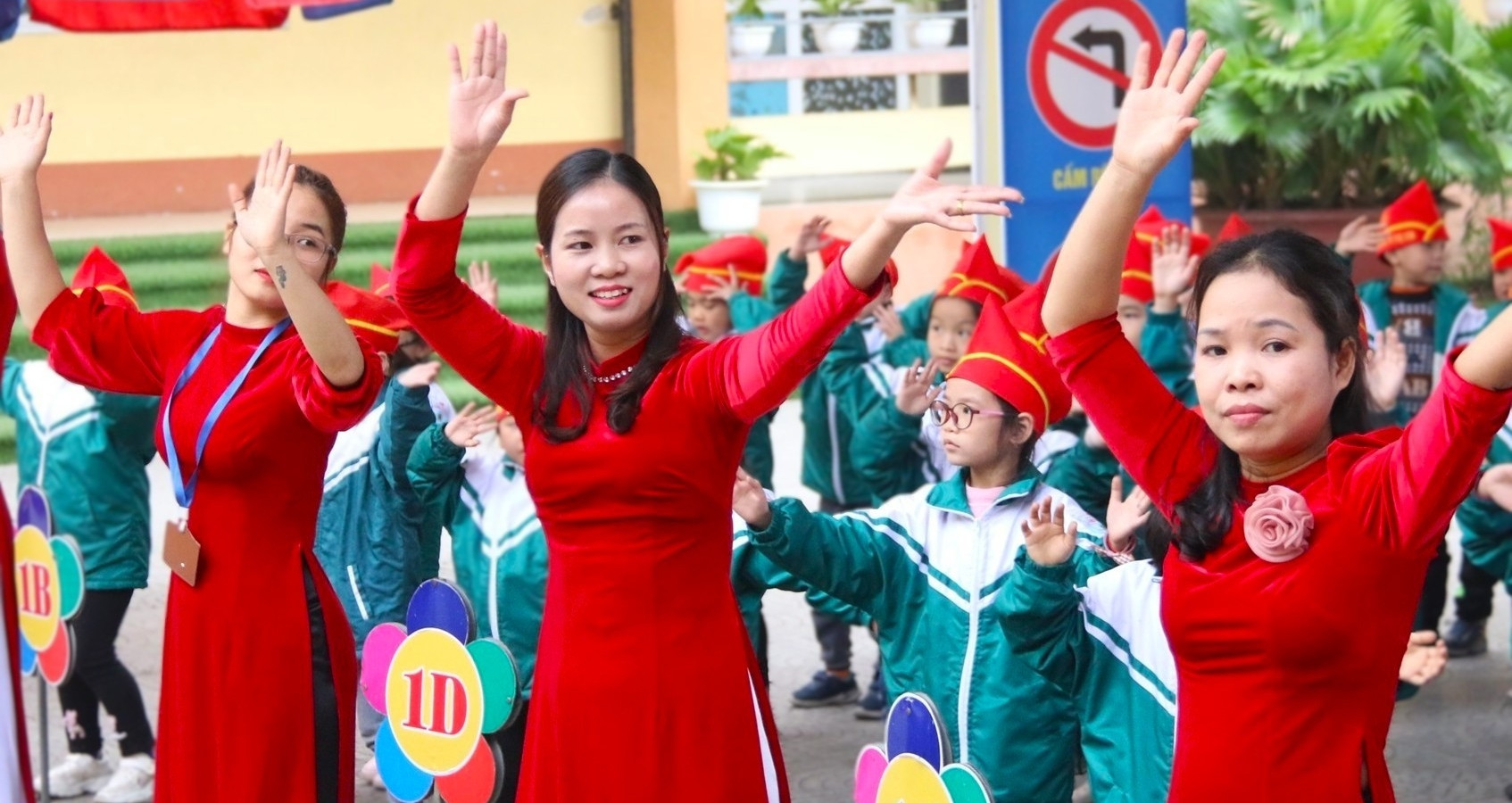 Sắp xếp các trường: Hiệu trưởng, hiệu phó làm giáo viên là việc bình thường