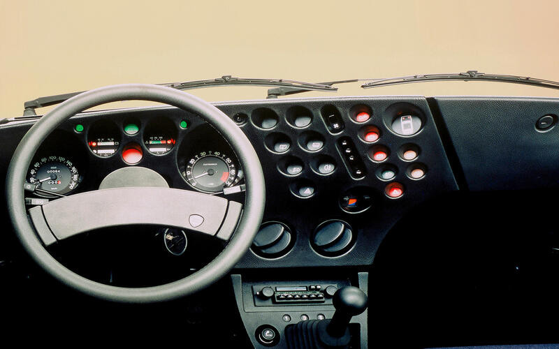 11 lancia betattrevi_lancia_0_1_0_9_0_0_0_0_0_0.jpg