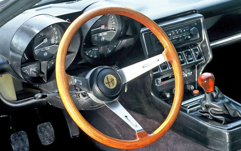 2 alfaromeo montral_ac_0_1_0_9_0_0_0_0_0_0.jpg