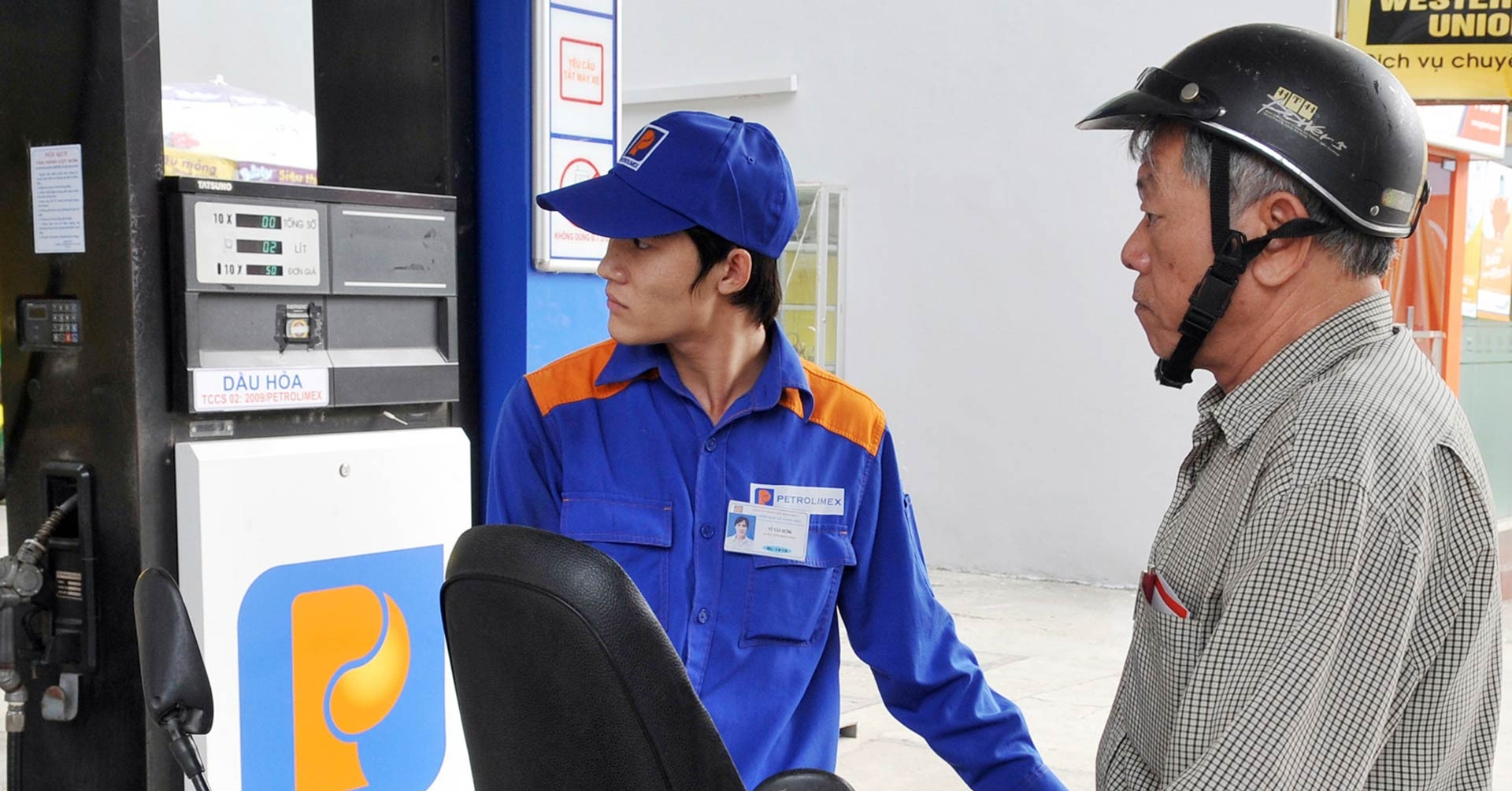Giá xăng dầu hôm nay 30/8: Thế giới và trong nước đều trải qua tuần giảm