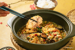 gà hấp nấm.jpg