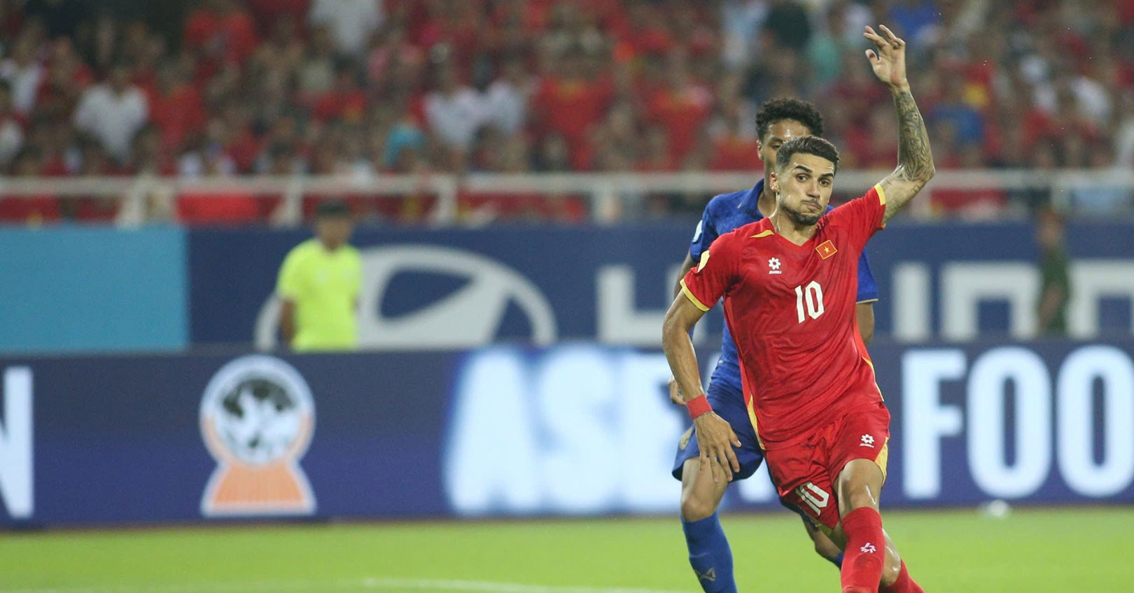 Madam Pang và Thái Lan gửi thông điệp đấu Việt Nam ở FIFA ASEAN Cup