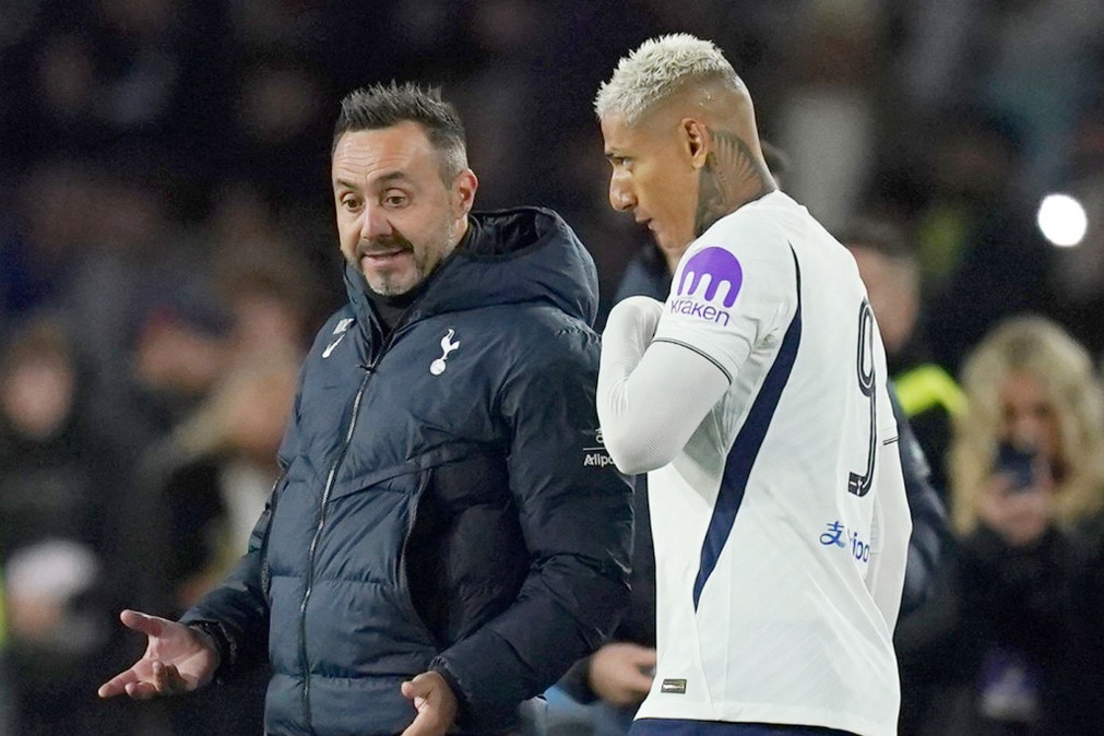 Tottenham biến động: 3 cầu thủ đồng loạt đòi ra đi