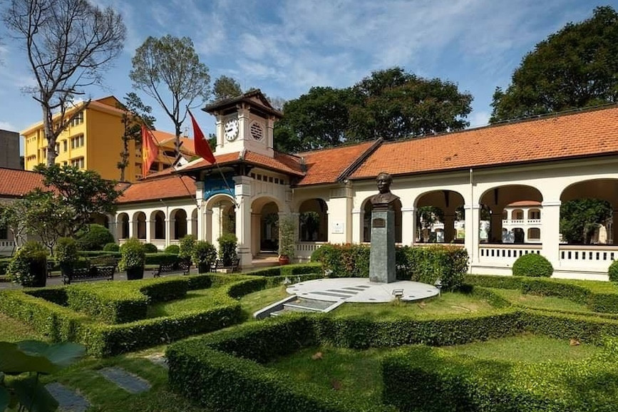 Trường chuyên gần 100 tuổi lớn nhất phía Nam, có 26 đời hiệu trưởng