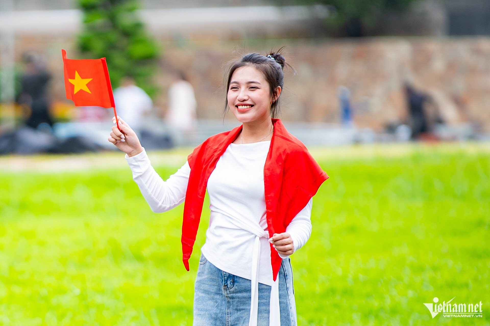 W-TPHCM cờ hoa quốc khánh   Tuấn Hùng 19.jpg