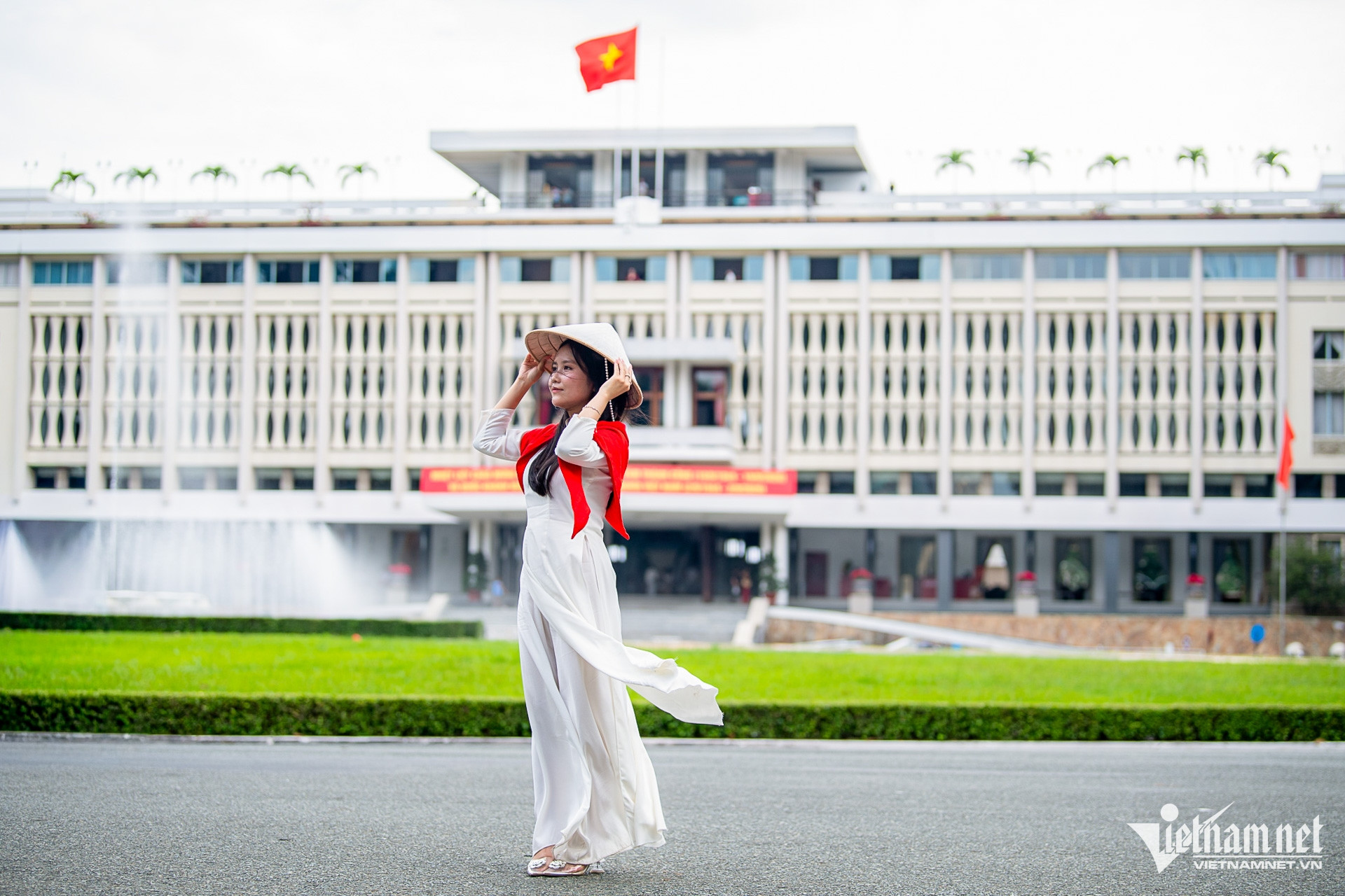 W-TPHCM cờ hoa quốc khánh   Tuấn Hùng 20.jpg
