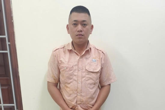 Bản tin cuối ngày 31/8: Vụ xe khách chở 34 người lật nghiêng: Tạm giữ tài xế