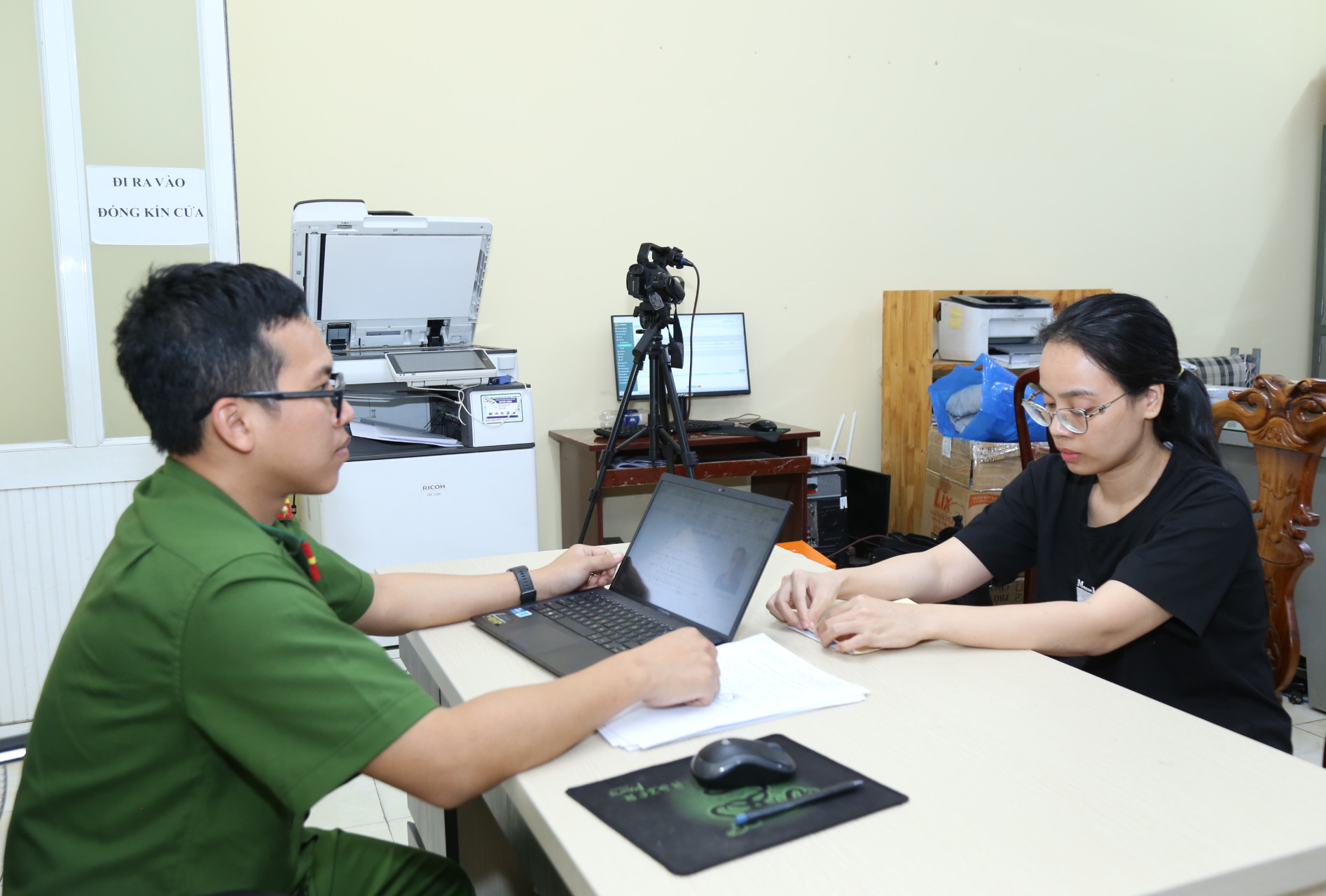 cong an11.jpg