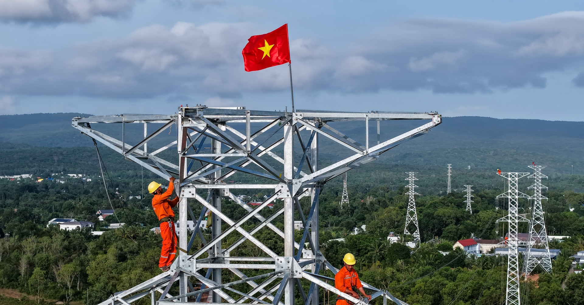 Điện lực miền Nam ‘về đích’ 3 công trình trọng điểm phục vụ APEC 2027