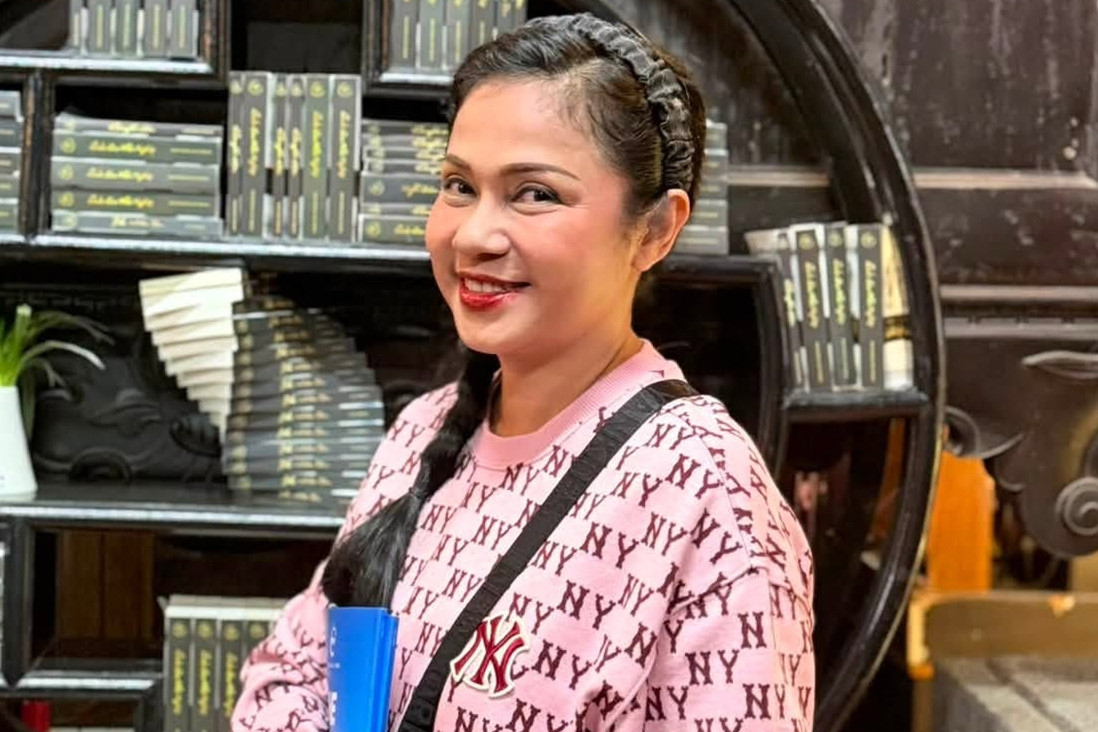 Diễn viên Việt Trinh tuổi 54 vẫn 'cưa sừng', Phương Oanh hạnh phúc bên con gái