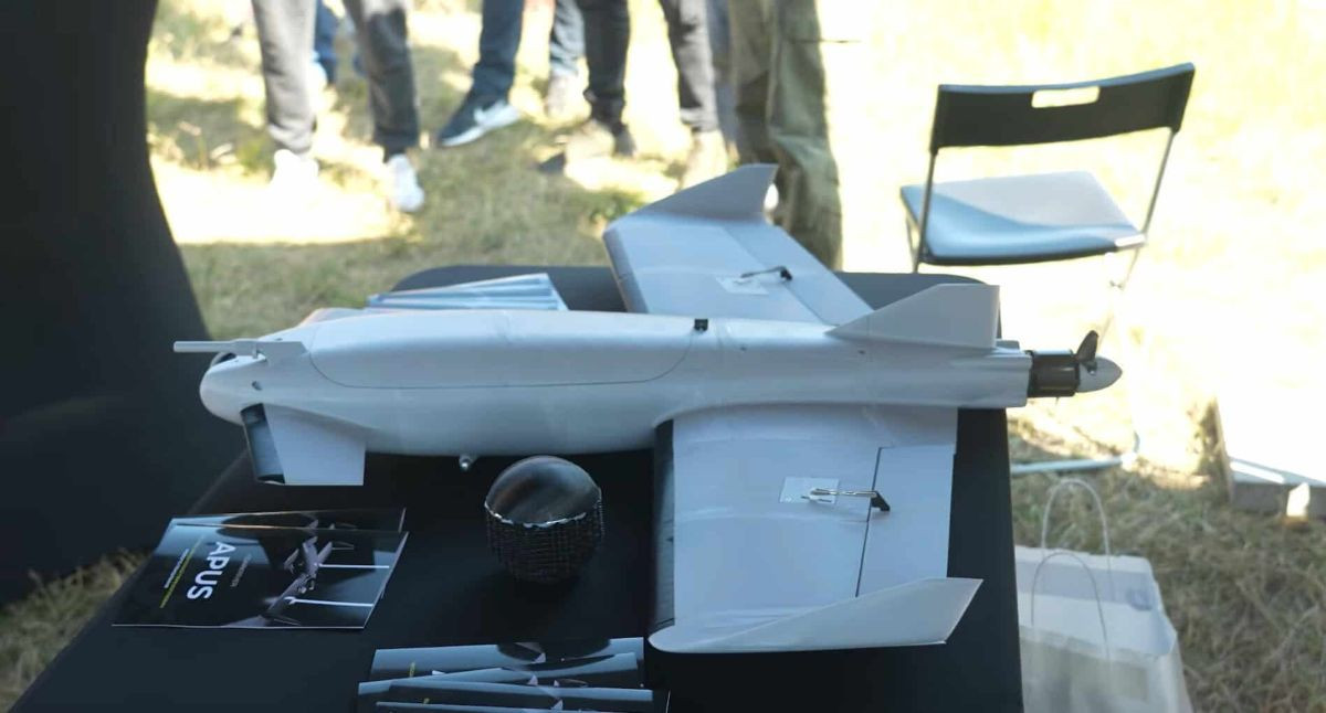 Drone đánh chặn APUS Ukraine 4.jpg