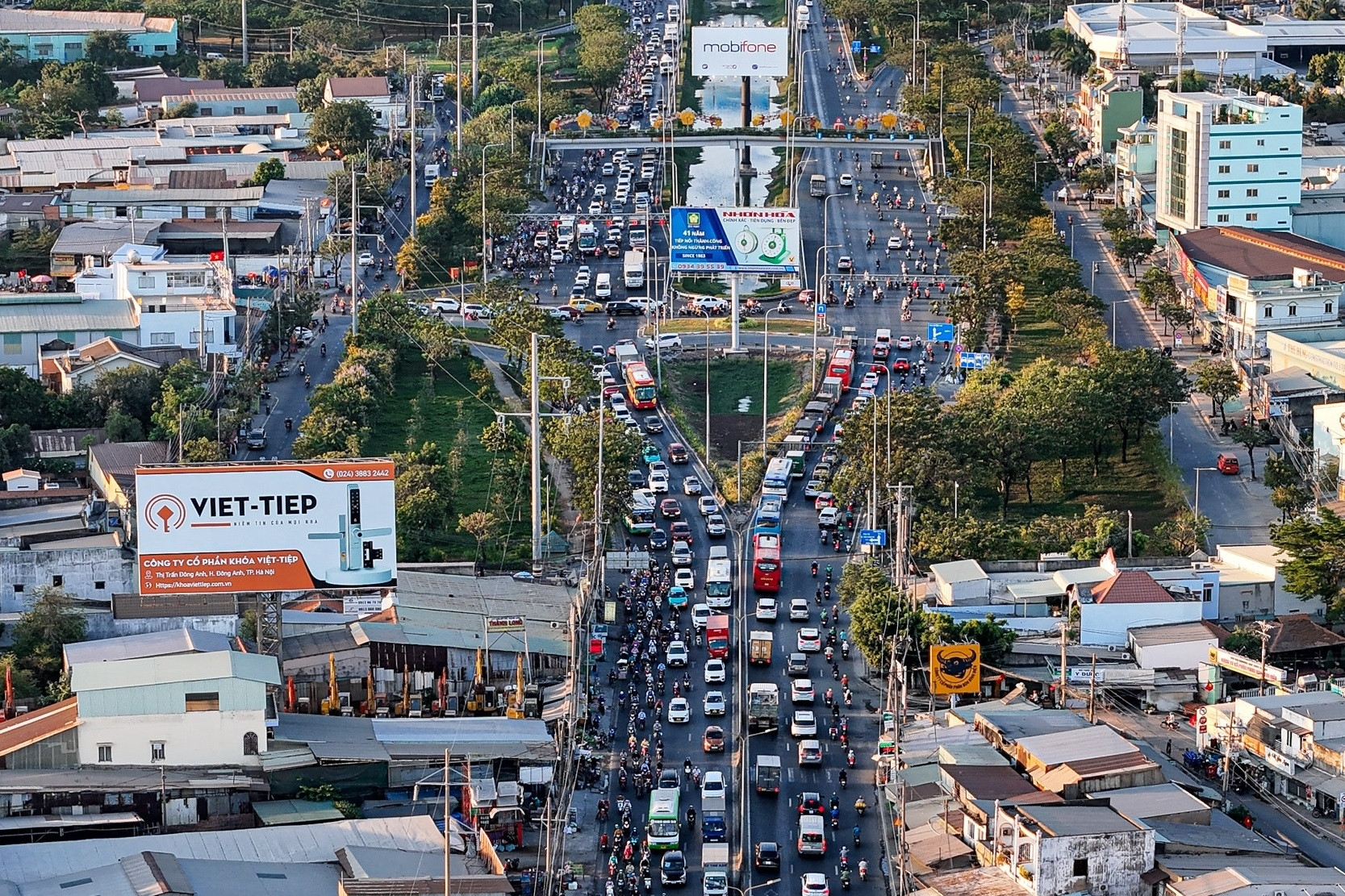 Hiện trạng 9,6km Quốc lộ 1 TPHCM trước cuộc 'đại phẫu', mở rộng lên 10-12 làn xe