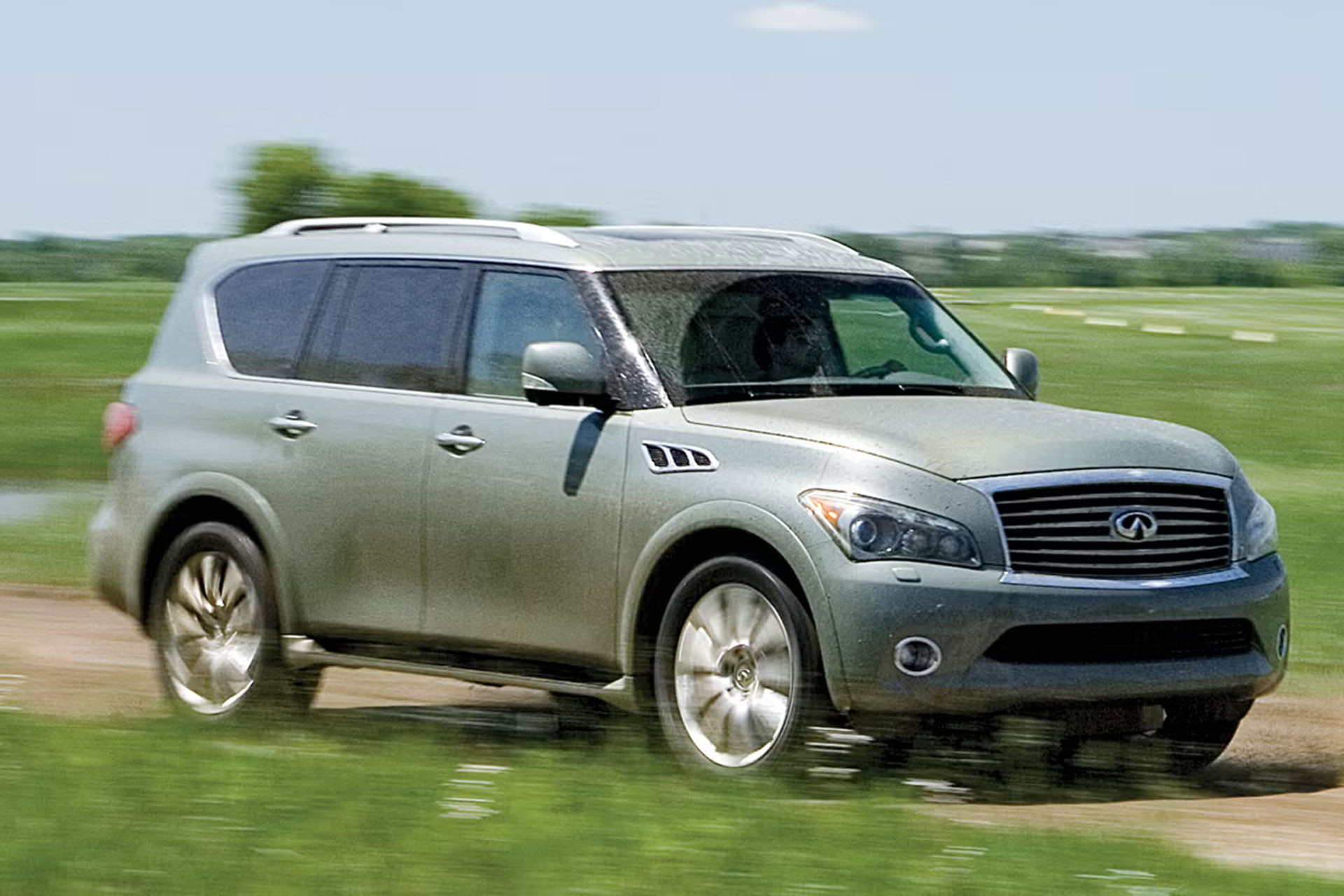 Infiniti QX56.jpg