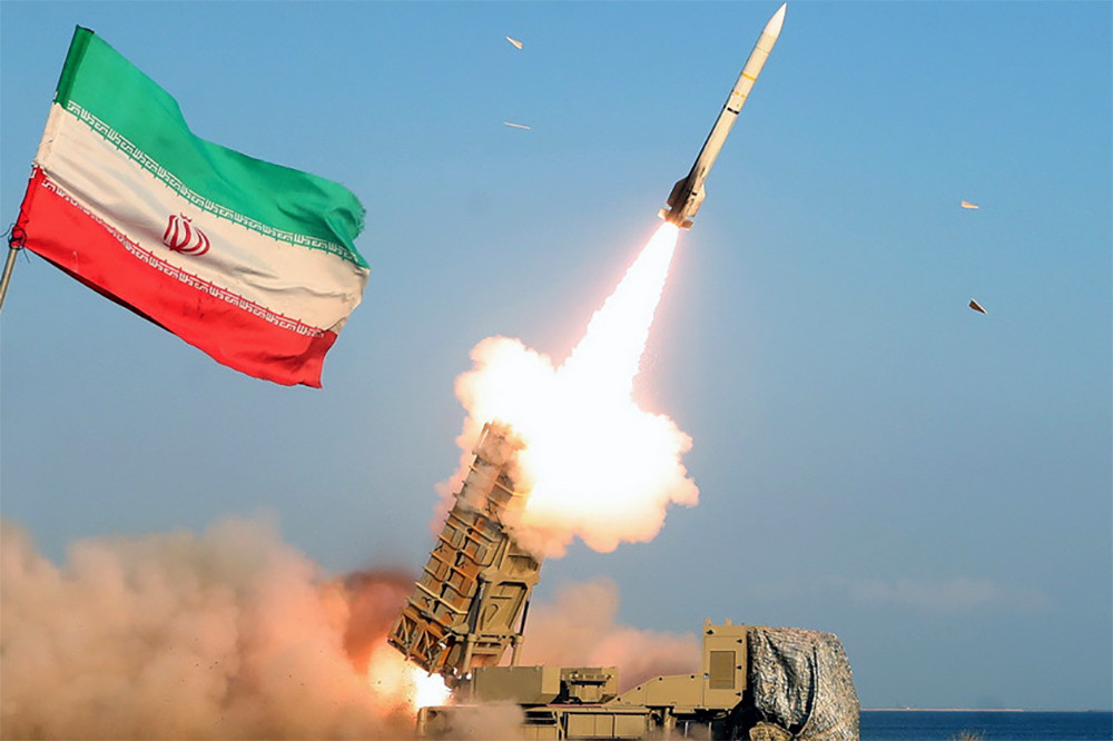 iran ban ten lua tu che.jpg
