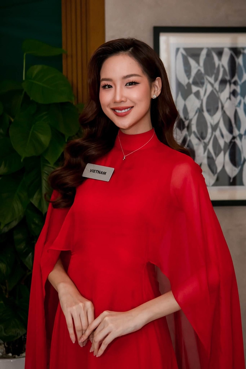 https://static-images.vnncdn.net/vps_images_publish/000001/000003/2026/8/31/miss-world-001-2139.jpg