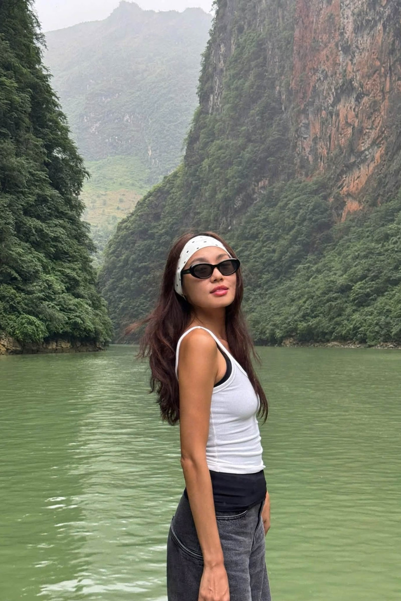 https://static-images.vnncdn.net/vps_images_publish/000001/000003/2026/8/31/thao-nhi-2004-711.jpg