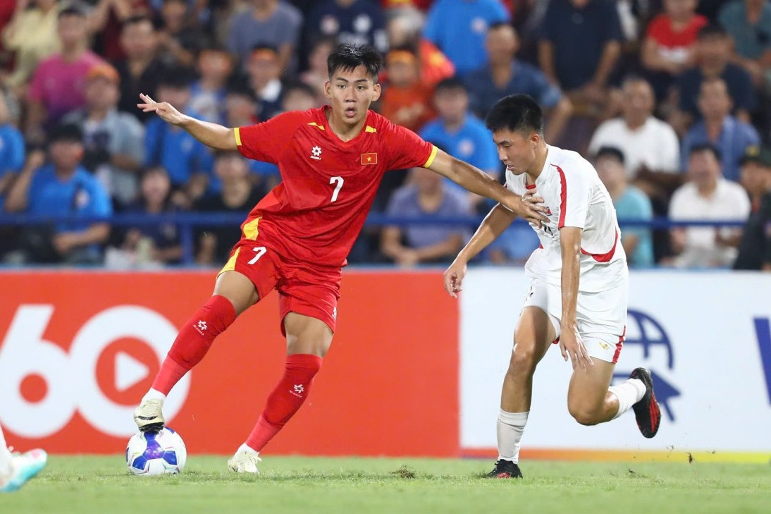 Video bóng đá U20 Việt Nam vs U20 Triều Tiên: Đối thủ quá nhanh, quá nguy hiểm