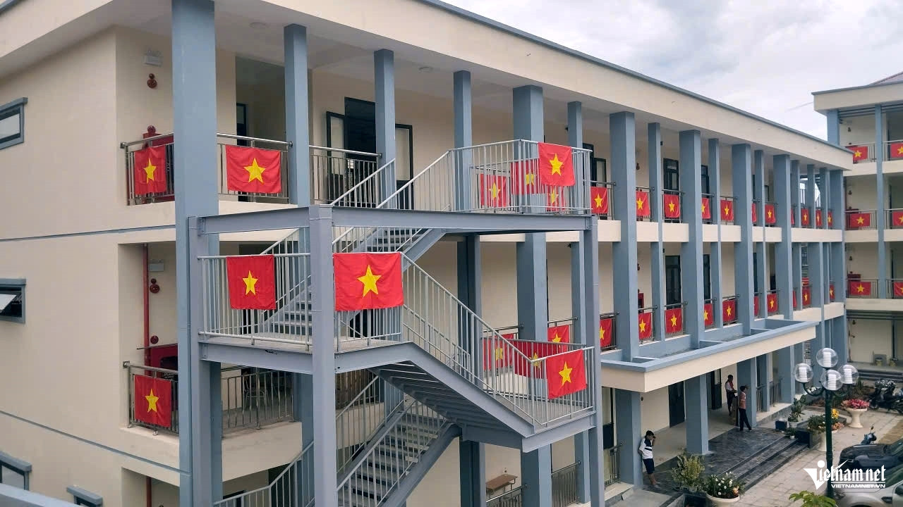 W-a2Thầy cô vùng biên Thanh Hóa.jpg