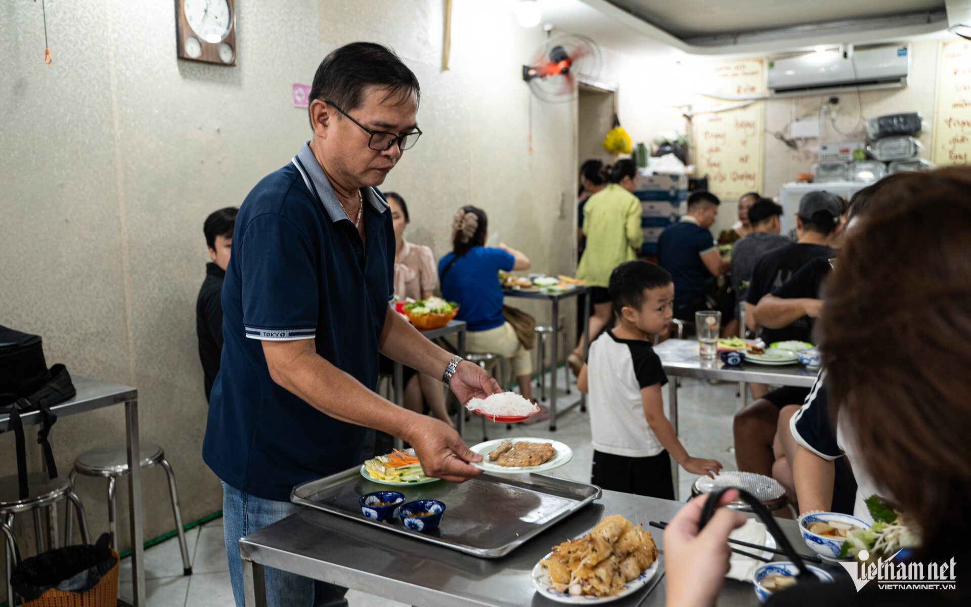 https://static-images.vnncdn.net/vps_images_publish/000001/000003/2026/8/31/w-banh-xeo-quang-ngai-1427-1819.jpg