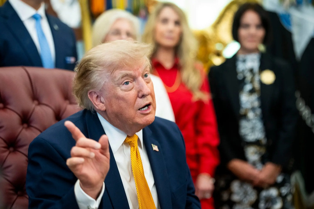 03dc trump irs vhfl superJumbo.jpg