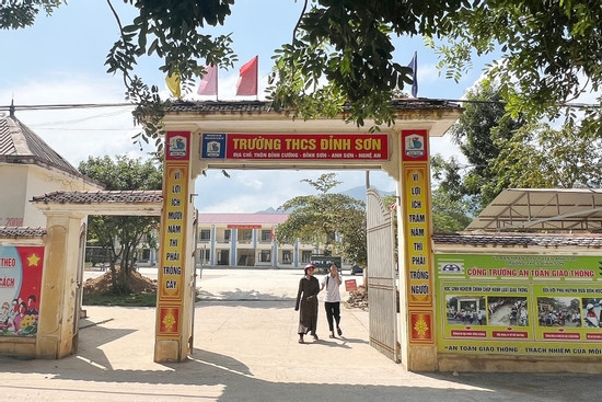 Bản tin cuối ngày 4/8: Hiệu trưởng bị khởi tố liên quan cá độ bóng đá ở Nghệ An