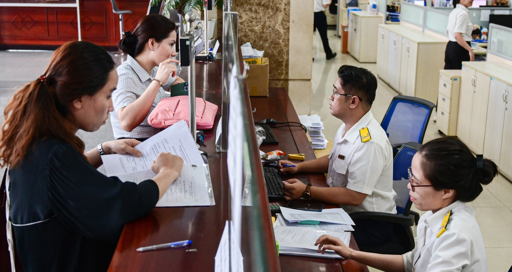 Doanh thu dưới 1 tỷ 1 năm đóng thuế bao nhiêu?