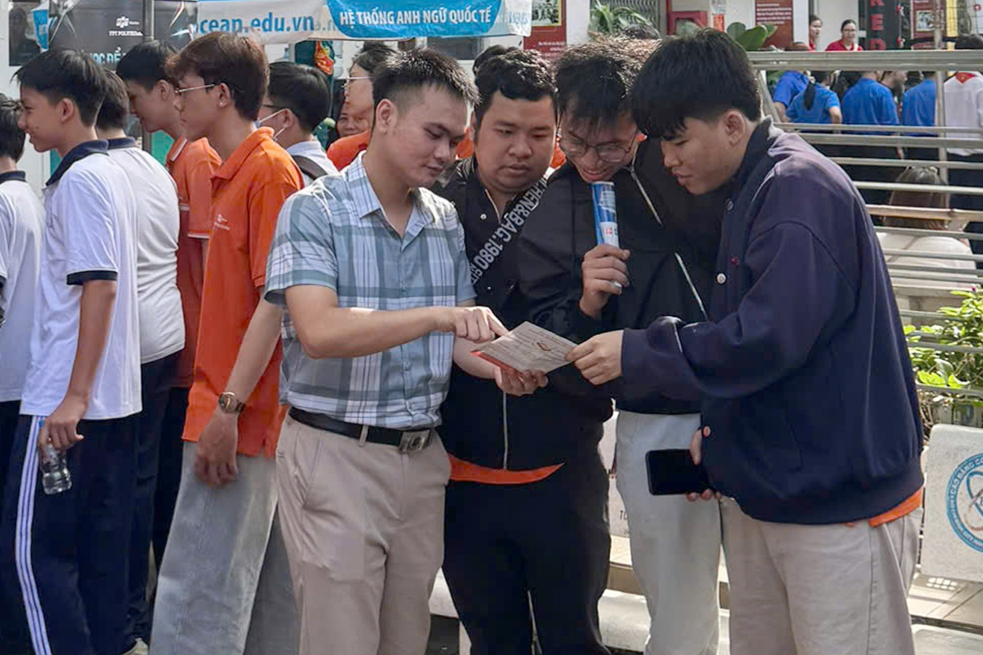 Hỗ trợ người dân toàn TPHCM tiếp cận công nghệ số, phổ cập kỹ năng số