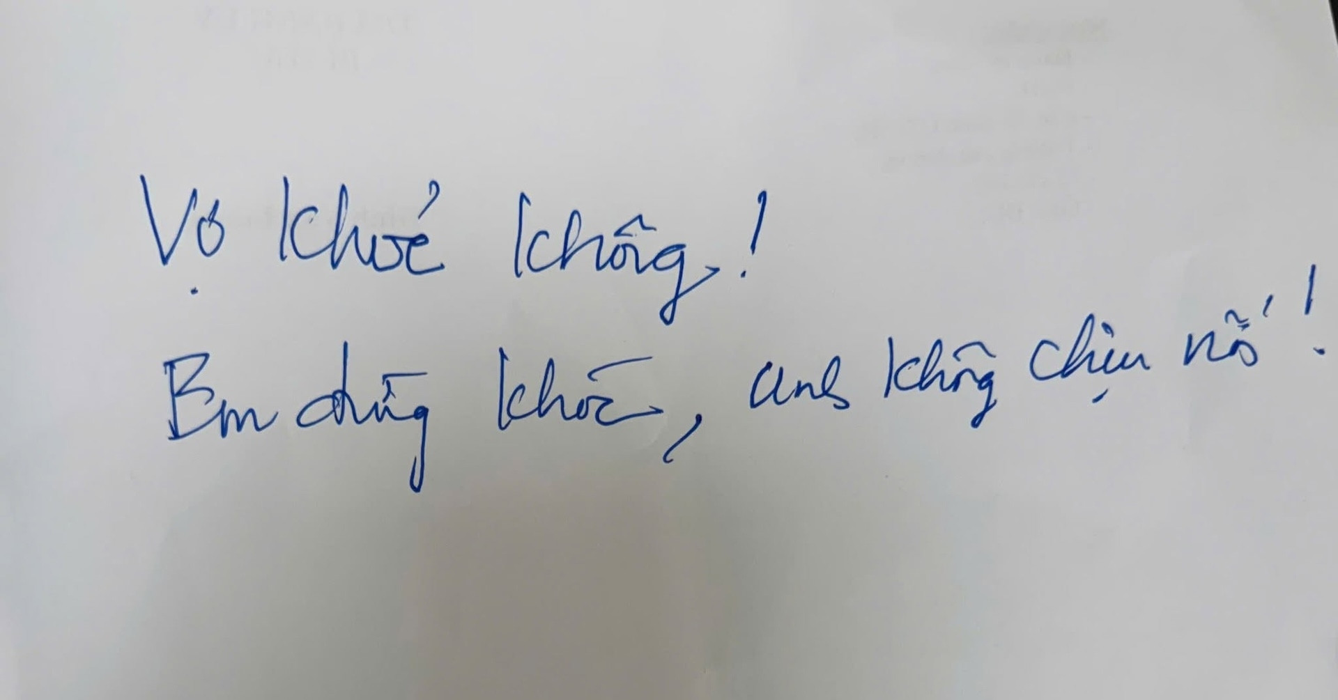 Người phụ nữ òa khóc khi đọc dòng chữ đầu tiên của chồng sau ca ghép phổi