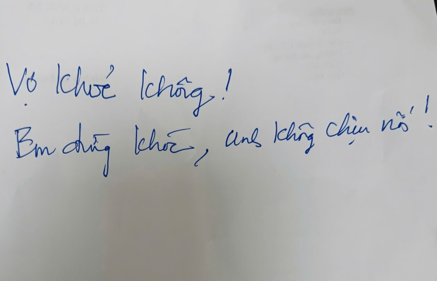 Người phụ nữ òa khóc khi đọc dòng chữ đầu tiên của chồng sau ca ghép phổi