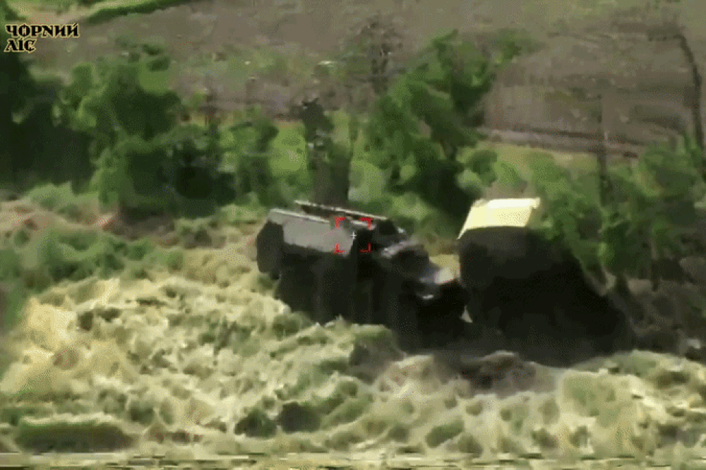 P 18Ukraine ezgif.com resize.gif