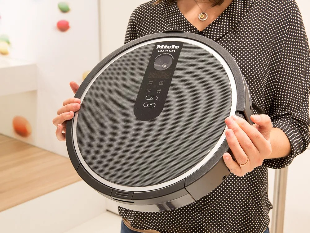 robot hút bụi cnet