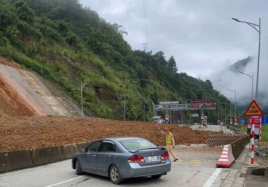 sat lo lao cai 3.jpg
