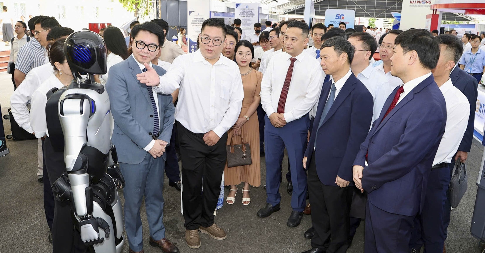 Thứ trưởng Hoàng Minh: Xây dựng Hải Phòng thành trung tâm đổi mới sáng tạo