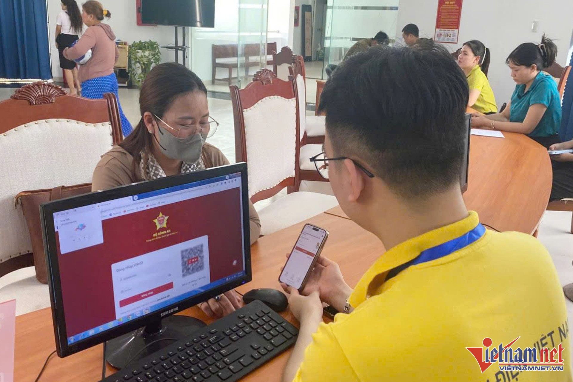 W-huong dan su dung dich vu cong truc tuyen 00.jpg
