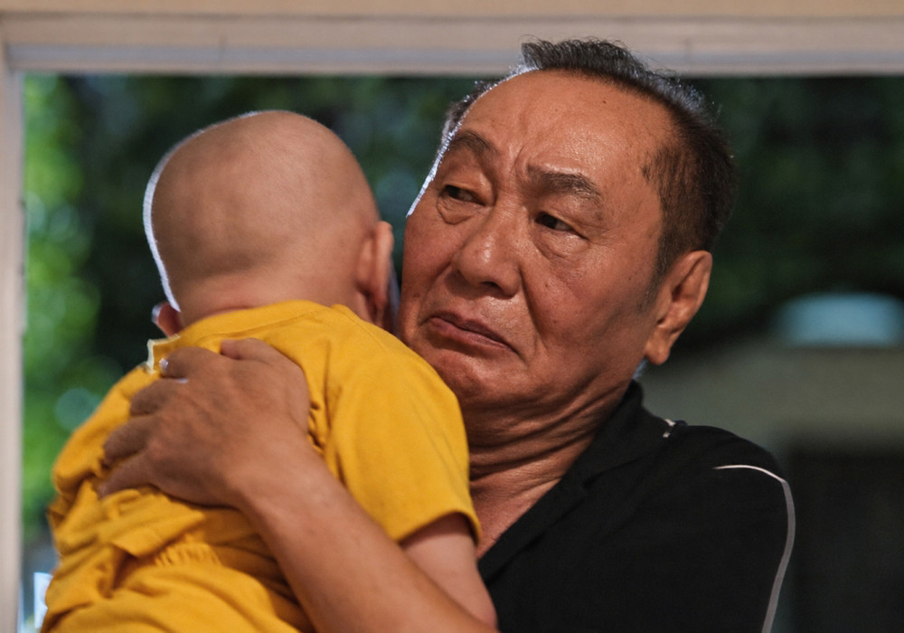 https://static-images.vnncdn.net/vps_images_publish/000001/000003/2026/8/5/batch-daoanhtuan-anh02-2169.jpg