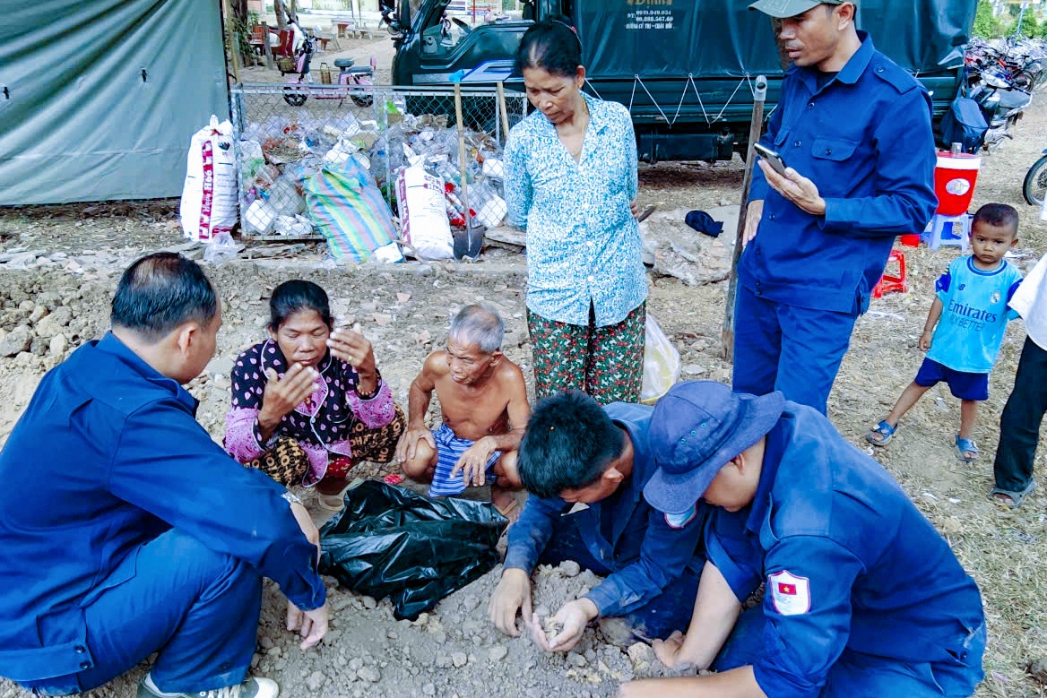 Ký ức tìm đồng đội: 